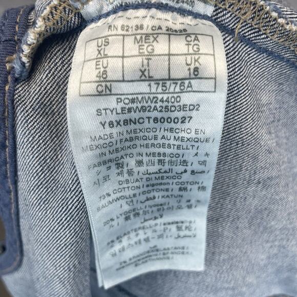 Guess Layla Blue Denim Jumpsuit Women's Size XL Sleeveless V Neck New with Tag - Picture 9 of 9